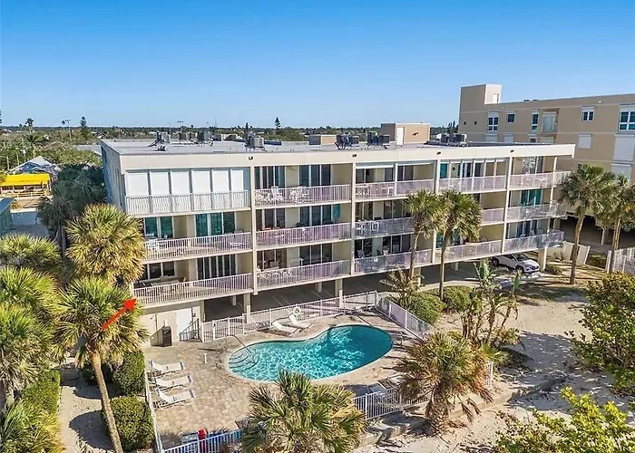 Wrap Around Oceanfront Holiday home Clearwater Beach